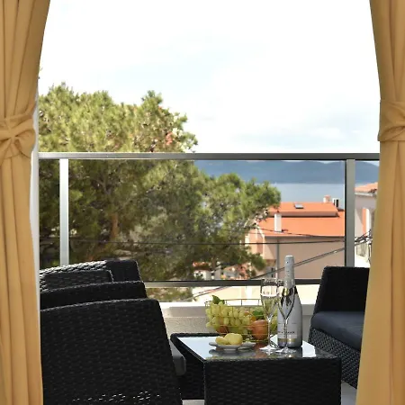 đaninovica I * Makarska