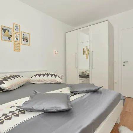 Appartamento đaninovica I *